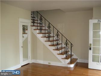 321 Sunset Road West Reading, PA 19611 - Photo 3 of 12