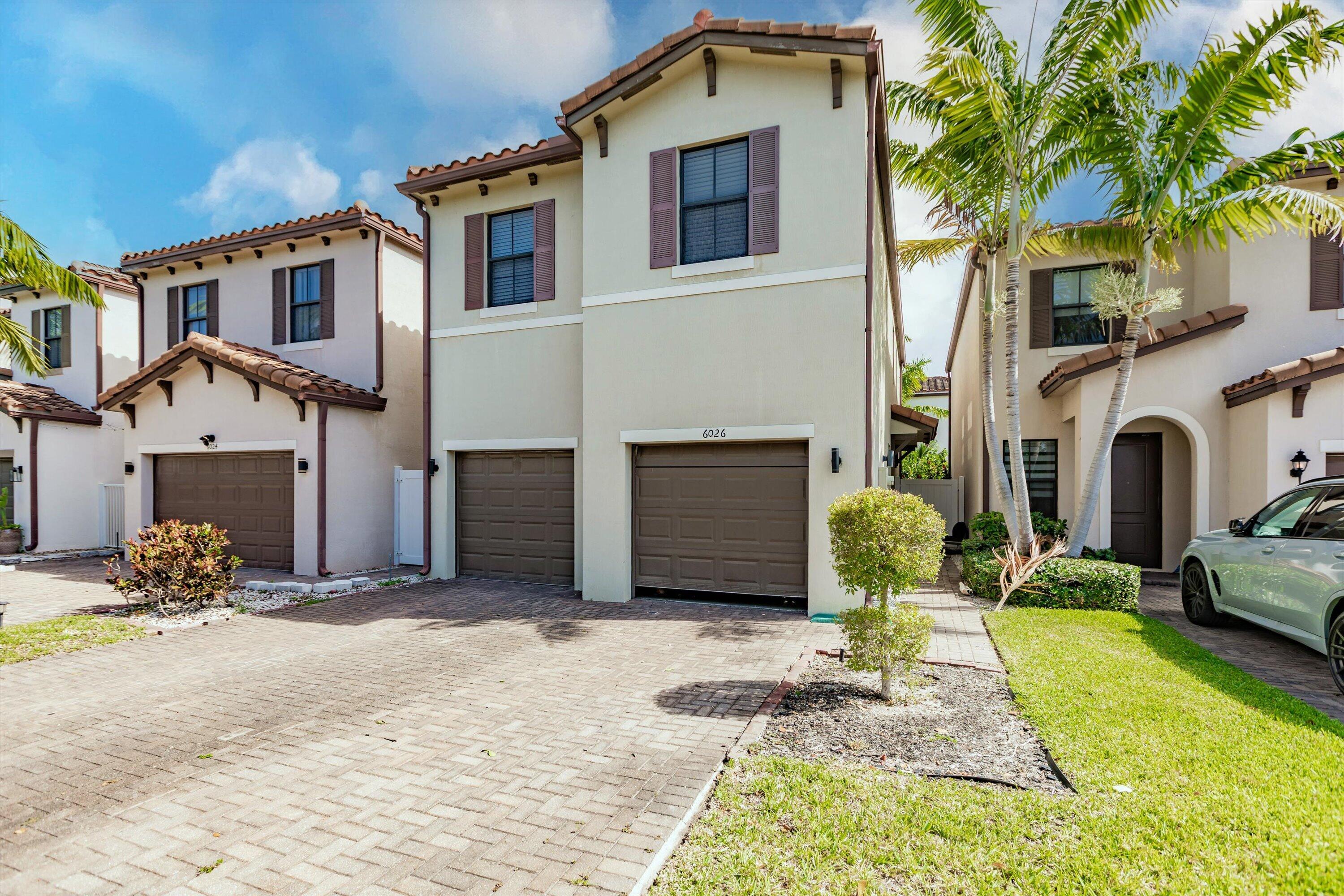 6026 Pine Tree Way, Unit 6026 Riviera Beach, FL 33410 - Photo 3 of 31 03-Property Photo 003