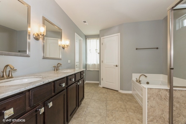 4056 Juneberry Road Naperville, IL 60564 - Photo 14 of 22