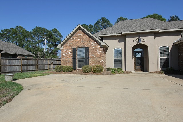 15 Sandstone Circle Clinton, MS 39056 - Photo 2 of 35 Photo 2