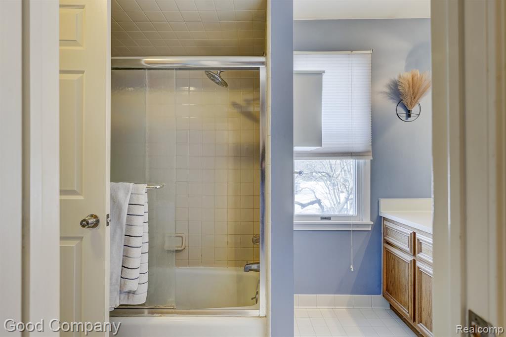4408 Rochester Road Royal Oak, MI 48073 - Photo 31 of 50