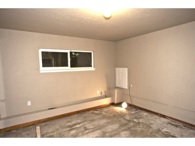265 Kent Road Pacifica, CA 94044 - Photo 13 of 23 a view of empty room