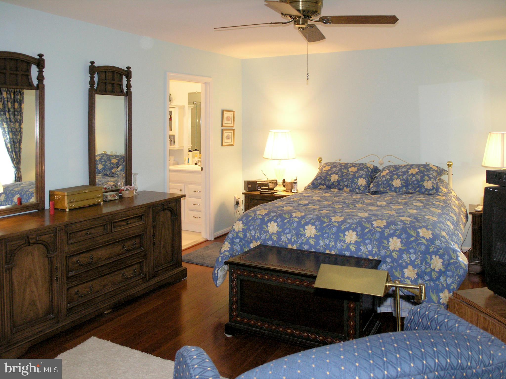 2148 Greenkeepers Court Reston, VA 20191 - Photo 13 of 26 Bedroom (Master)