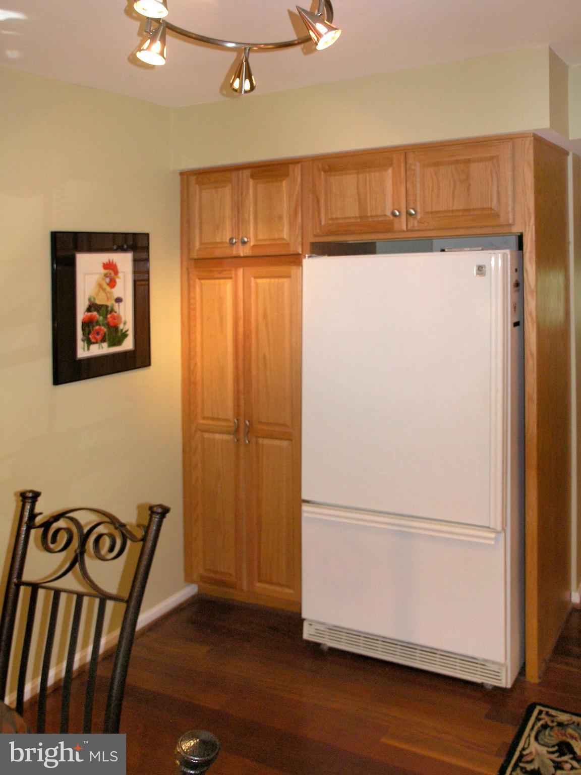 2148 Greenkeepers Court Reston, VA 20191 - Photo 5 of 26 Kitchen
