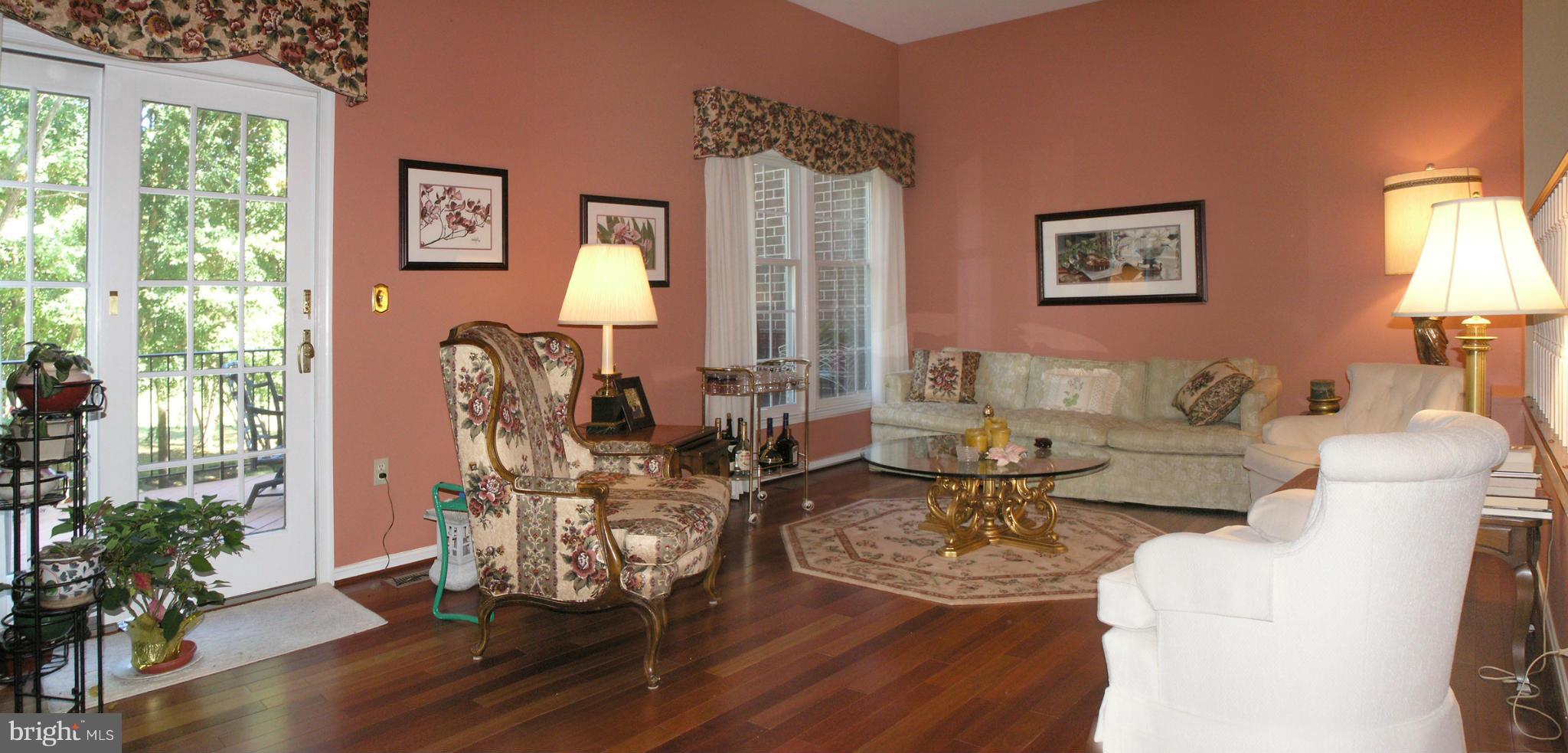 2148 Greenkeepers Court Reston, VA 20191 - Photo 10 of 26 Living Room