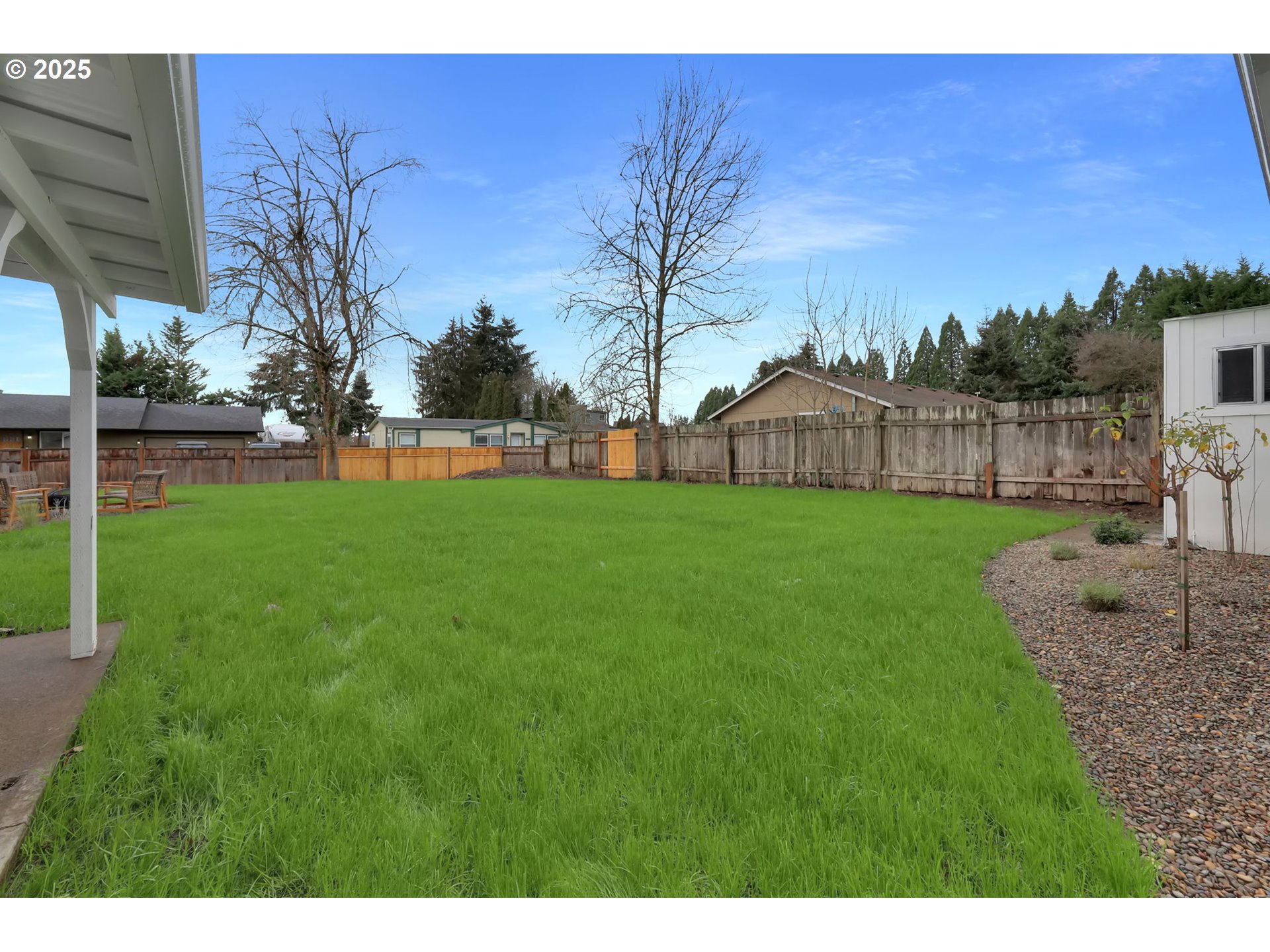 1090 Dixie Drive Springfield, OR 97478 - Photo 48 of 48 a view of a backyard with a garden