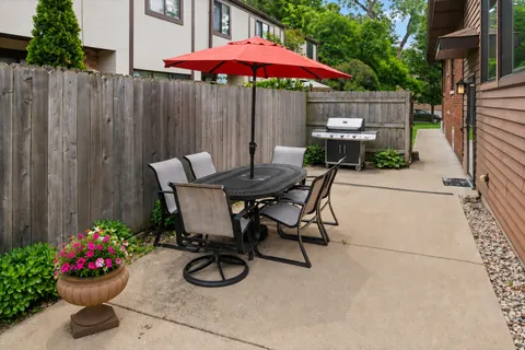 $799,000 | 1754 Henley Street, Glenview, IL 60025