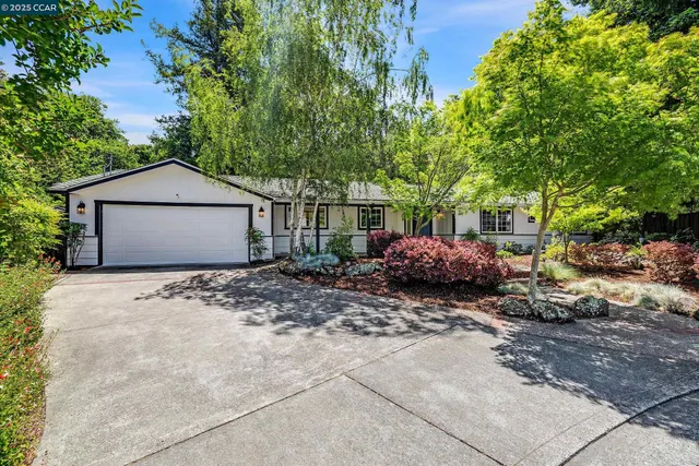 $1,950,000 | 345 Shire Oaks Court, Lafayette, CA 94549