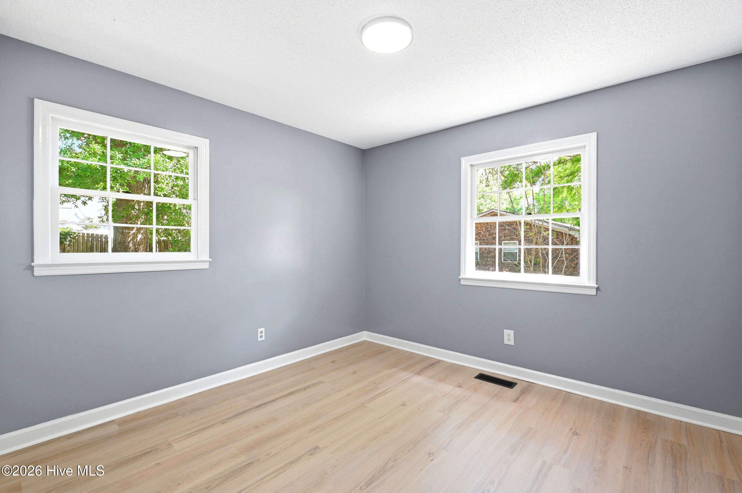 6803 Myrtle Grove Road Wilmington, NC 28409 - Photo 23 of 44 24_6803_myrtle_grove_rd_024
