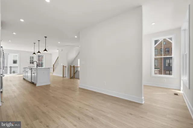 $886,434 | 42119 Picasso Square, Ashburn, VA 20148