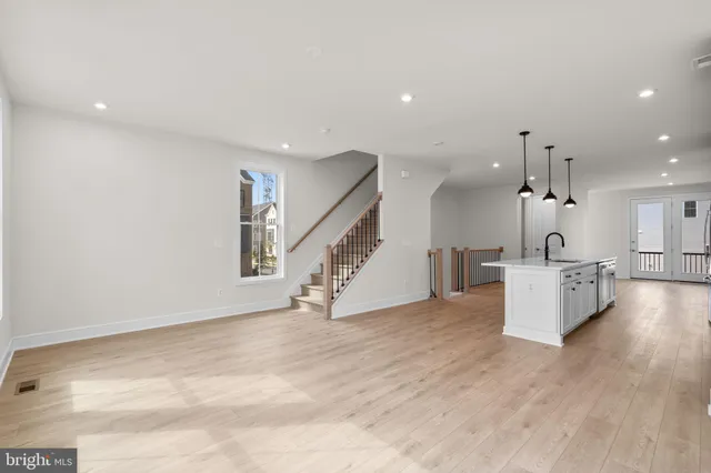 $886,434 | 42119 Picasso Square, Ashburn, VA 20148