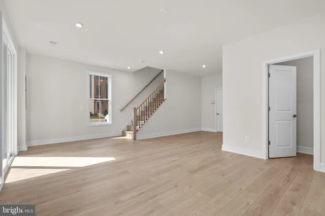 $886,434 | 42119 Picasso Square, Ashburn, VA 20148