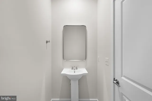 $886,434 | 42119 Picasso Square, Ashburn, VA 20148