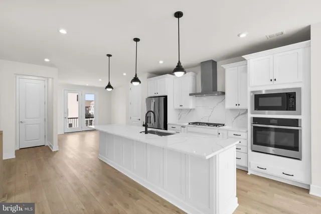 $886,434 | 42119 Picasso Square, Ashburn, VA 20148