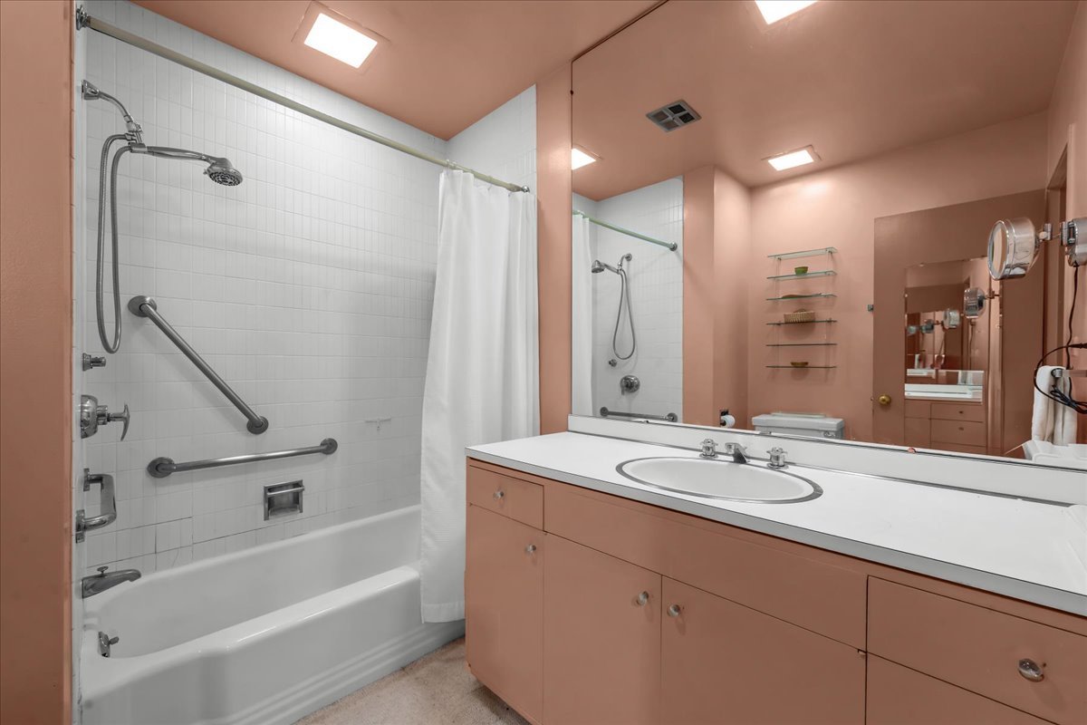 Undisclosed Address Lake Forest, IL 60045 - Photo 37 of 44 Gallery Image 37