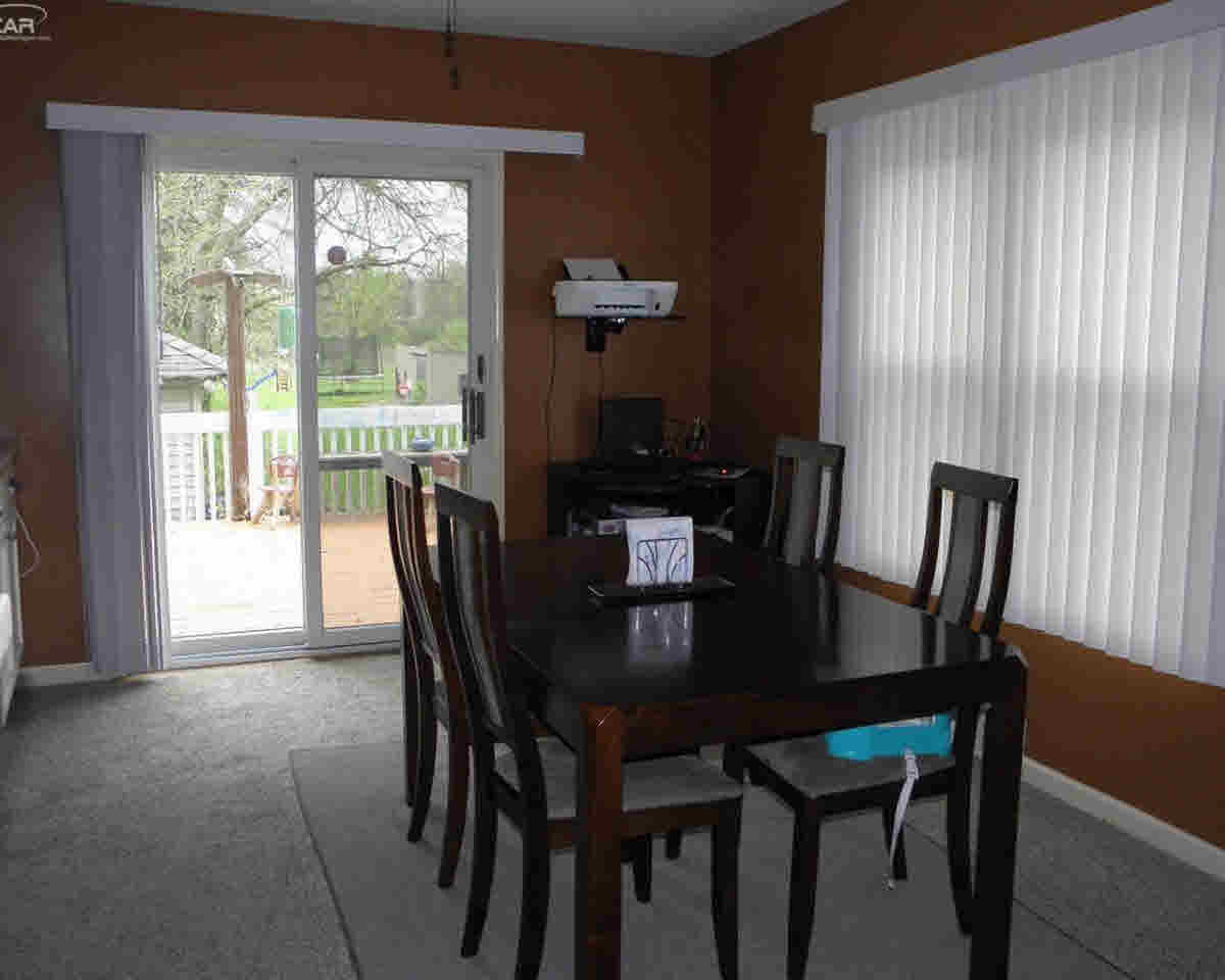 3173 North Linden Road Flint, MI 48504 - Photo 11 of 43 21290274-10.JPG