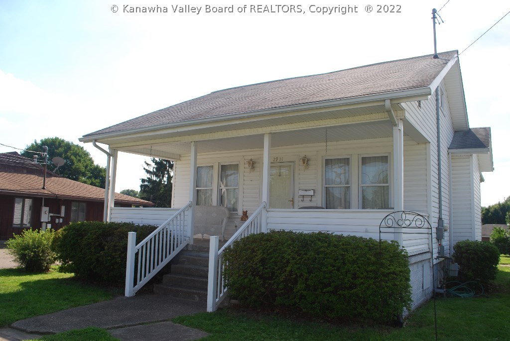 2911 Jackson Avenue Point Pleasant, WV 25550 - Photo 1 of 9 Gallery Image 1