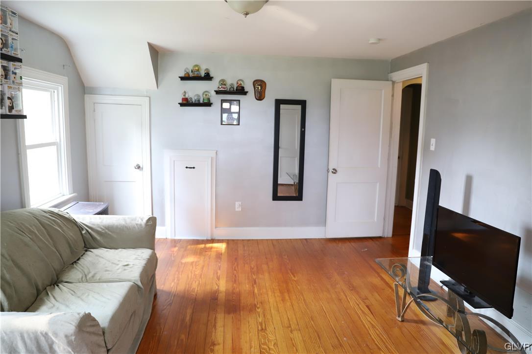 6733 Passer Road Coopersburg, PA 18036 - Photo 12 of 33 Gallery Image 12
