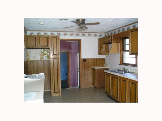 507 Anderson Road Chesterfield, IN 46017 - Photo 3 of 6