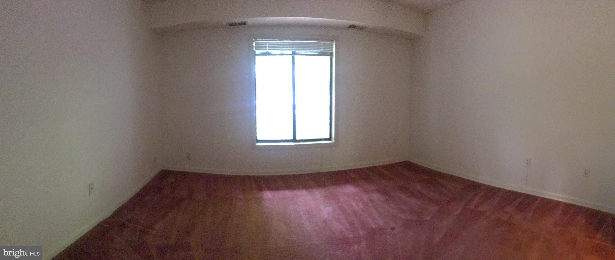 2271 Hunter's Run Drive, Unit 2271 Reston, VA 20191 - Photo 14 of 28 Bedroom (Master)
