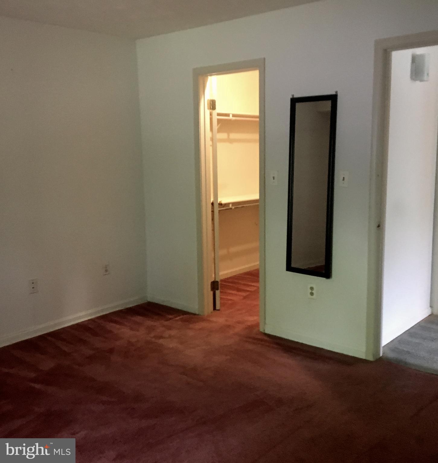 2271 Hunter's Run Drive, Unit 2271 Reston, VA 20191 - Photo 16 of 28 Bedroom (Master)