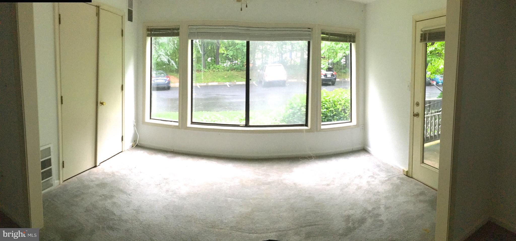 2271 Hunter's Run Drive, Unit 2271 Reston, VA 20191 - Photo 5 of 28 Den/Office