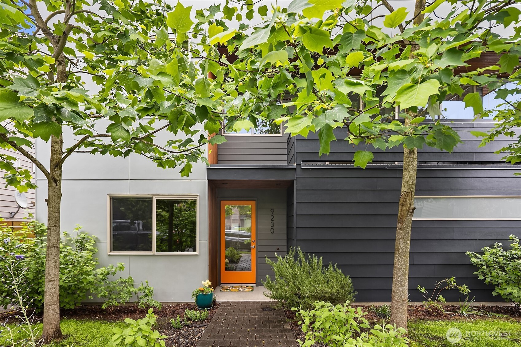 9230 Interlake Avenue North Seattle, WA 98103 - Photo 1 of 30