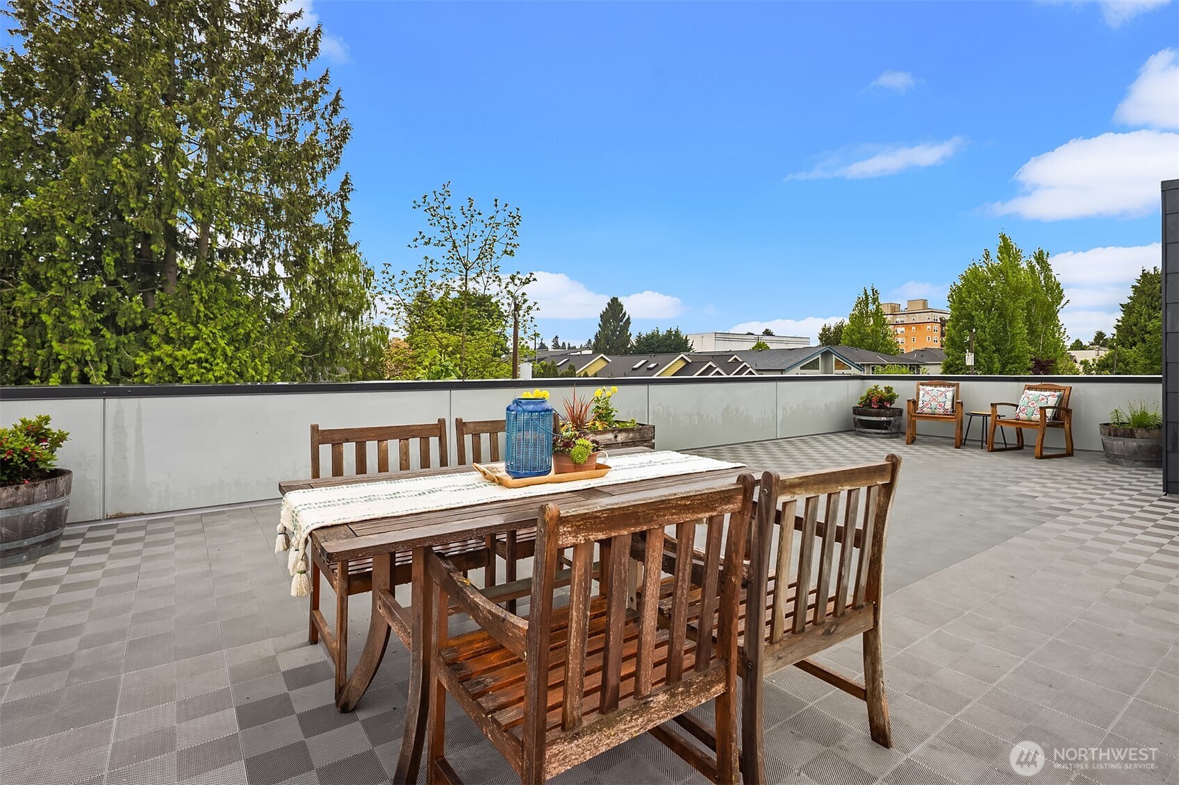 9230 Interlake Avenue North Seattle, WA 98103 - Photo 25 of 30