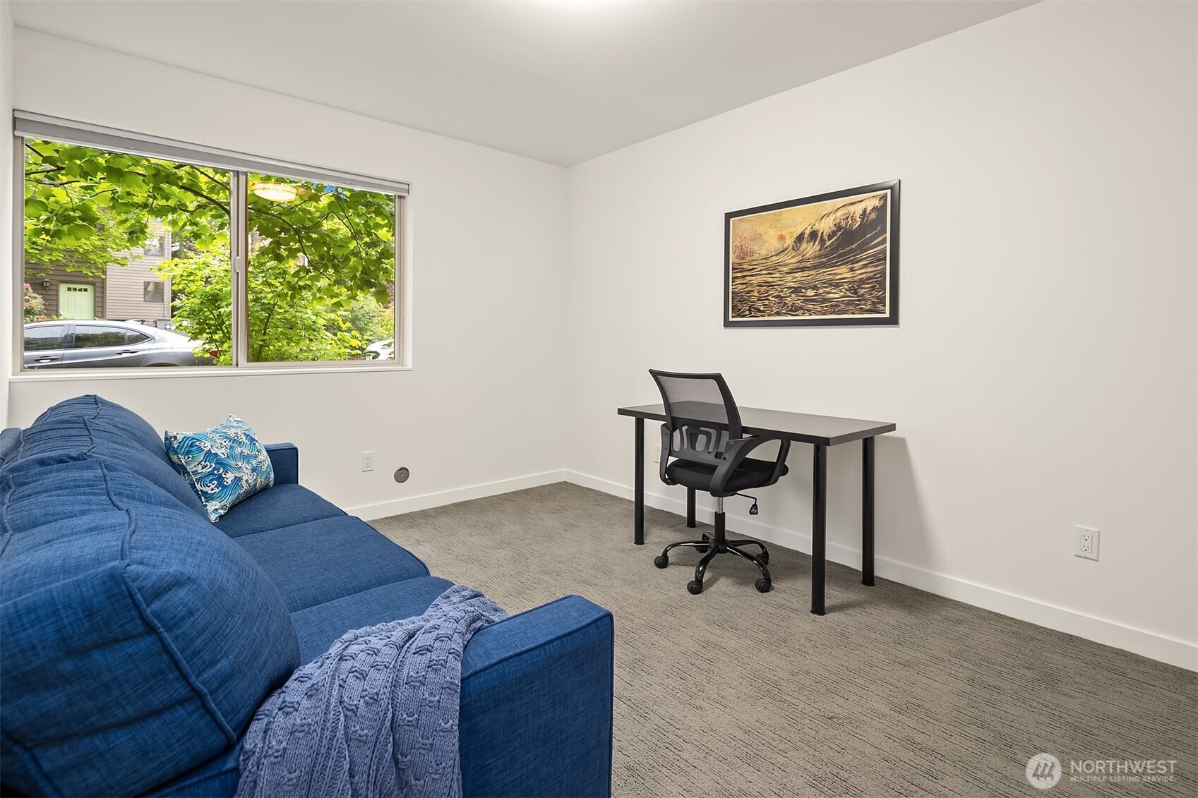 9230 Interlake Avenue North Seattle, WA 98103 - Photo 4 of 30