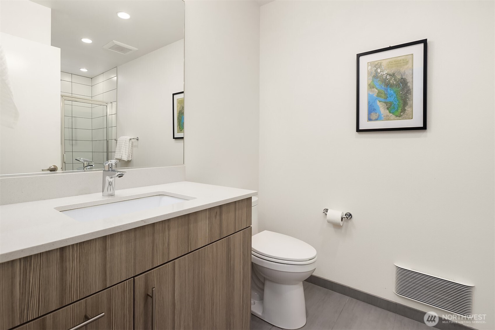9230 Interlake Avenue North Seattle, WA 98103 - Photo 5 of 30