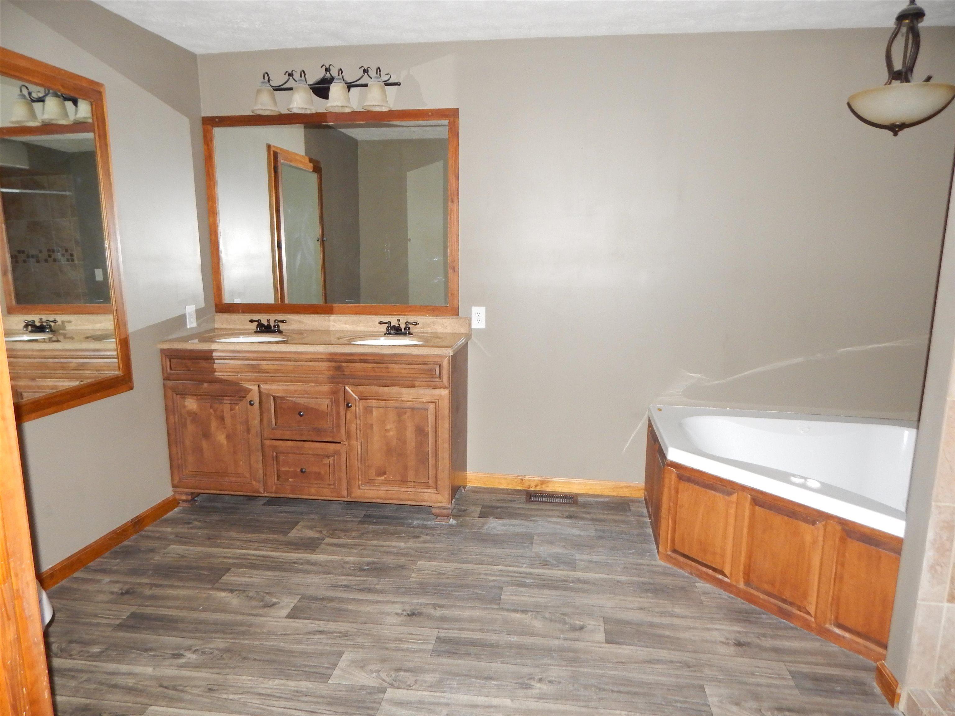 198 Guthrie Road Bedford, IN 47421 - Photo 20 of 30 Gallery Image 20