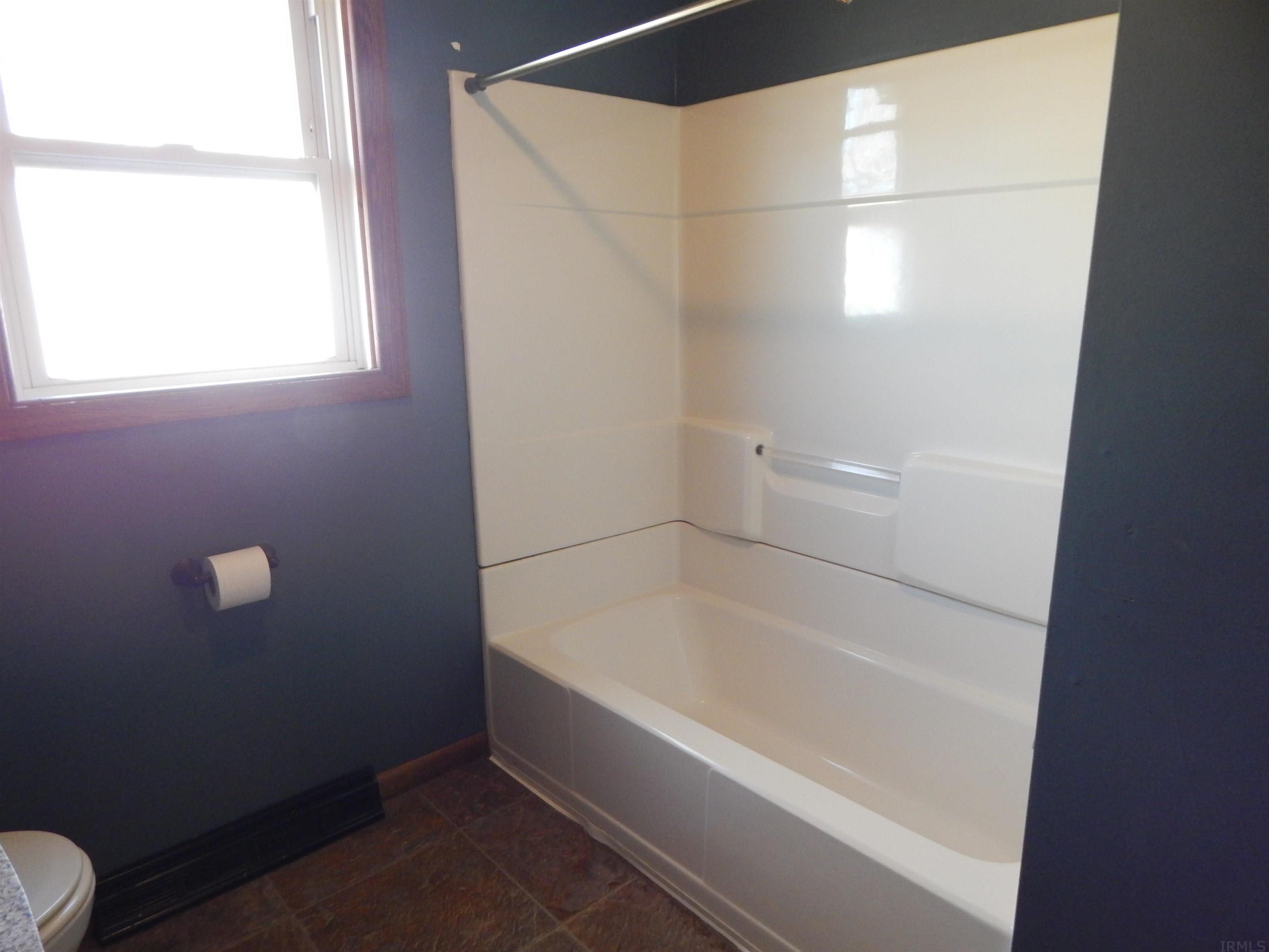 198 Guthrie Road Bedford, IN 47421 - Photo 22 of 30 Gallery Image 22