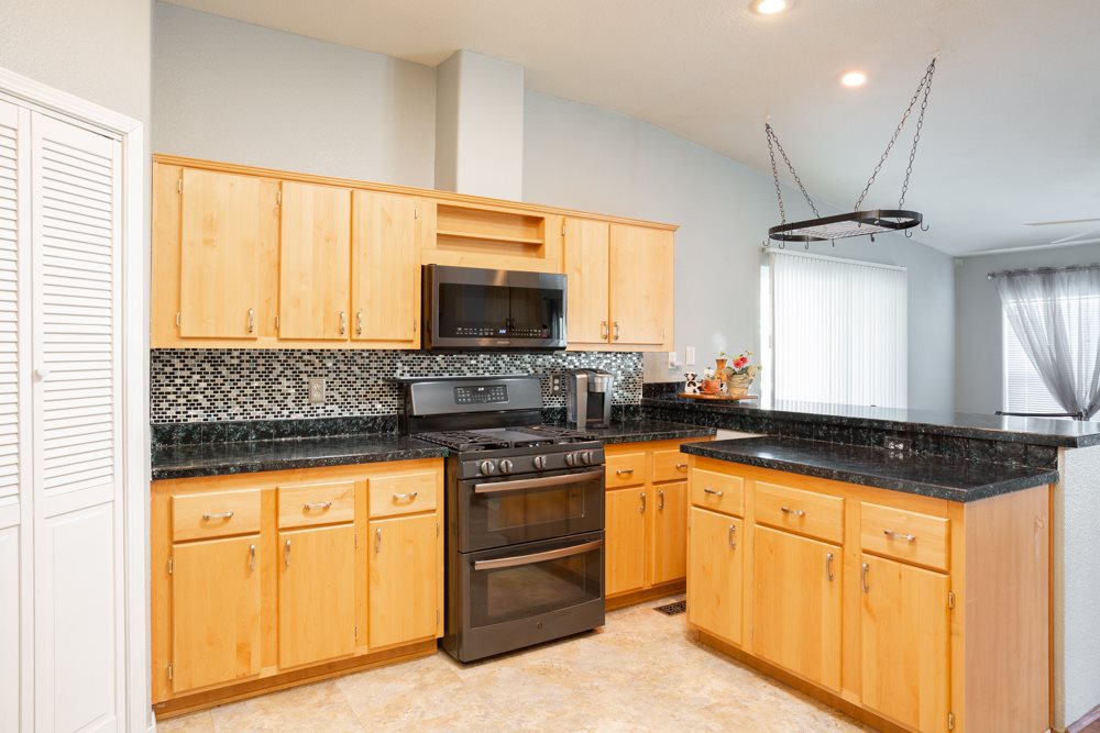 6502 South Grove Road Spokane, WA 99224 - Photo 8 of 20