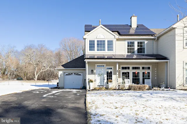 $475,000 | 425 Longfellow Drive, Williamstown, NJ 08094