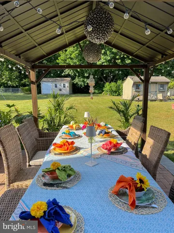 $475,000 | 425 Longfellow Drive, Williamstown, NJ 08094