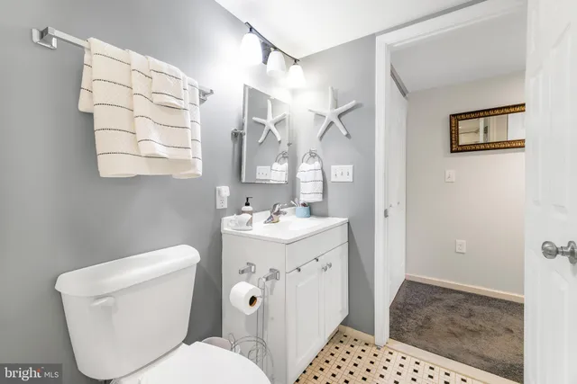 $190,000 | 5200 Hilltop Drive, Unit 42, Brookhaven, PA 19015