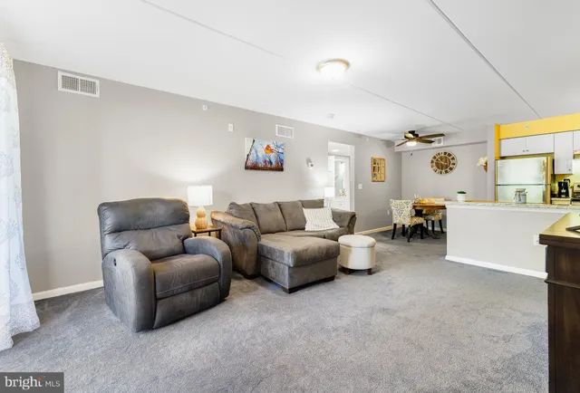 $190,000 | 5200 Hilltop Drive, Unit 42, Brookhaven, PA 19015