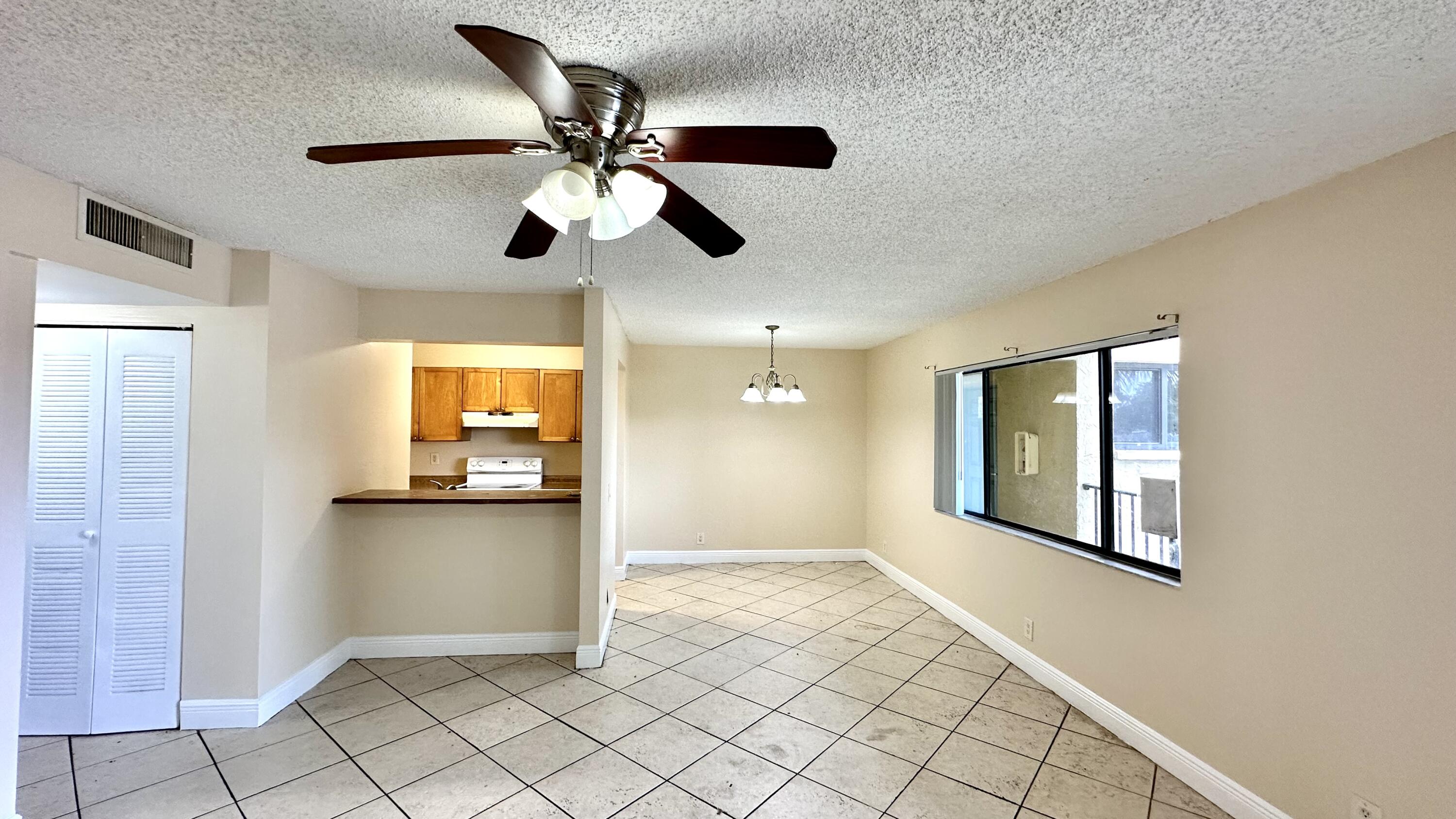 515 Meadows Circle Boynton Beach, FL 33436 - Photo 13 of 23 IMG_2370