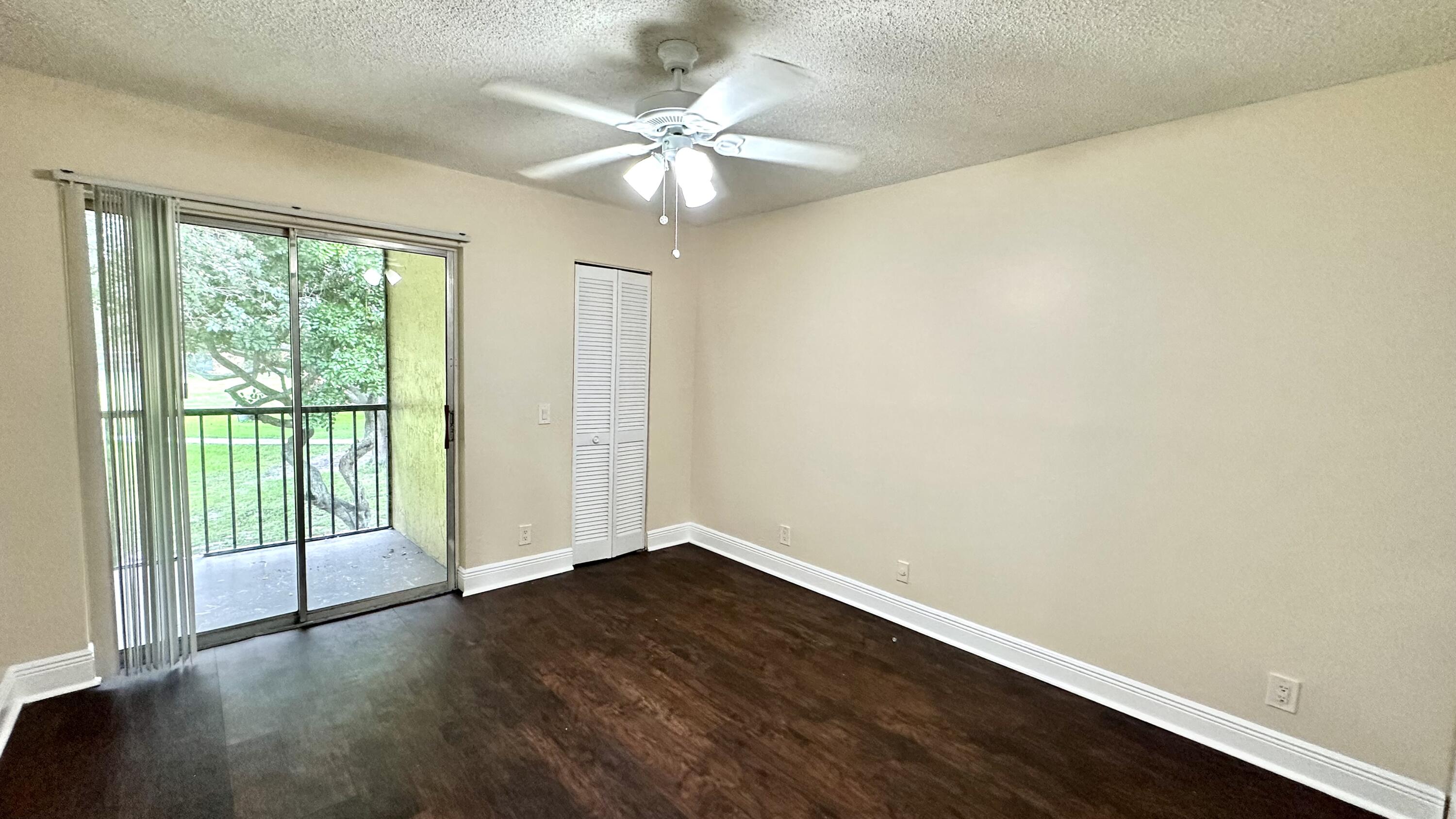 515 Meadows Circle Boynton Beach, FL 33436 - Photo 7 of 23 IMG_2371