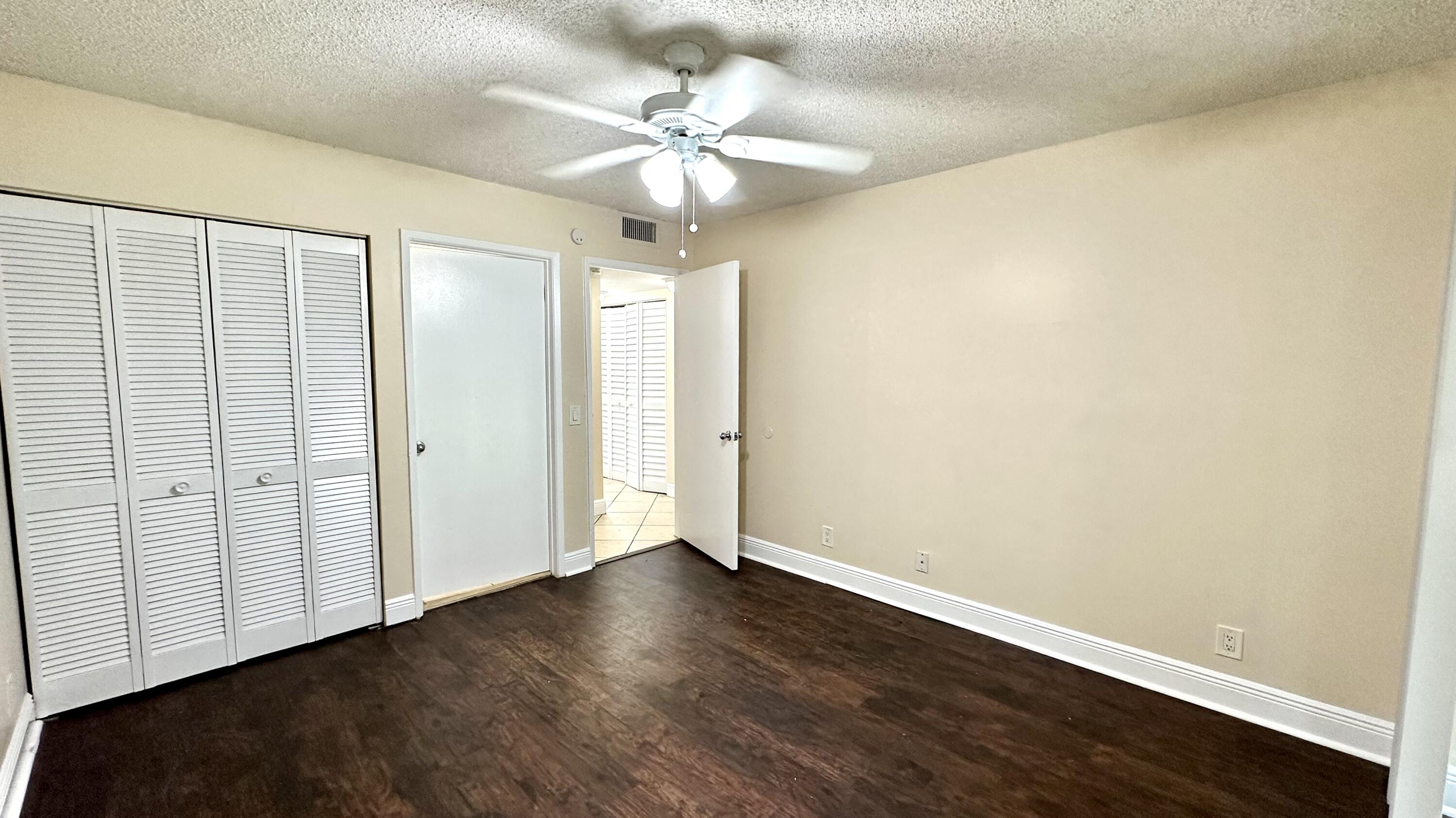 515 Meadows Circle Boynton Beach, FL 33436 - Photo 9 of 23 IMG_2373