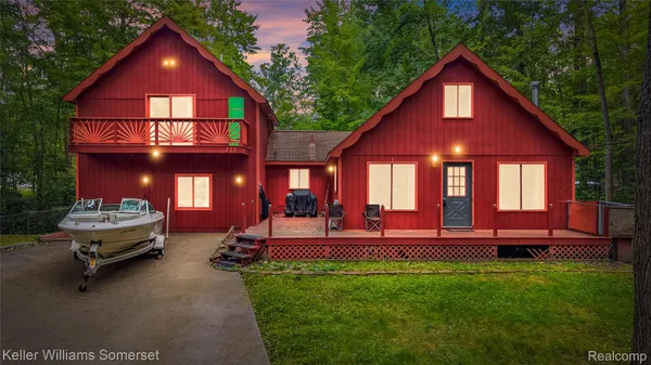 $220,000 | 330 Ivy Drive, Roscommon, MI 48653