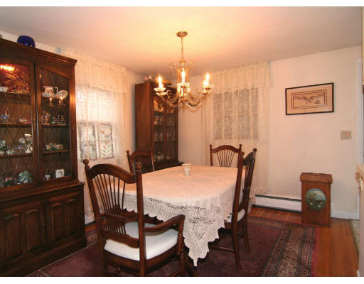 69 Aldrich Road Wakefield, MA 01880 - Photo 3 of 11 Gallery Image 3