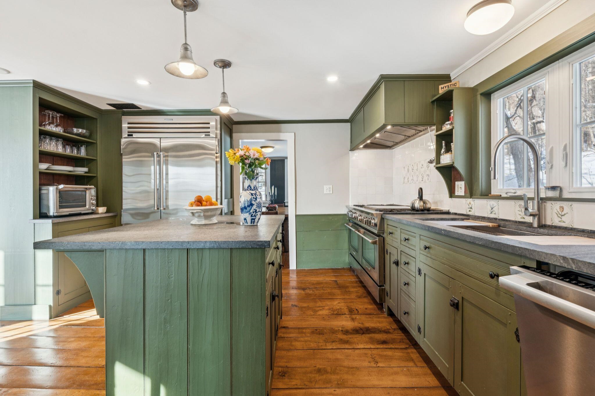 882 Mitchell Road Shrewsbury, VT 05738 - Photo 16 of 41