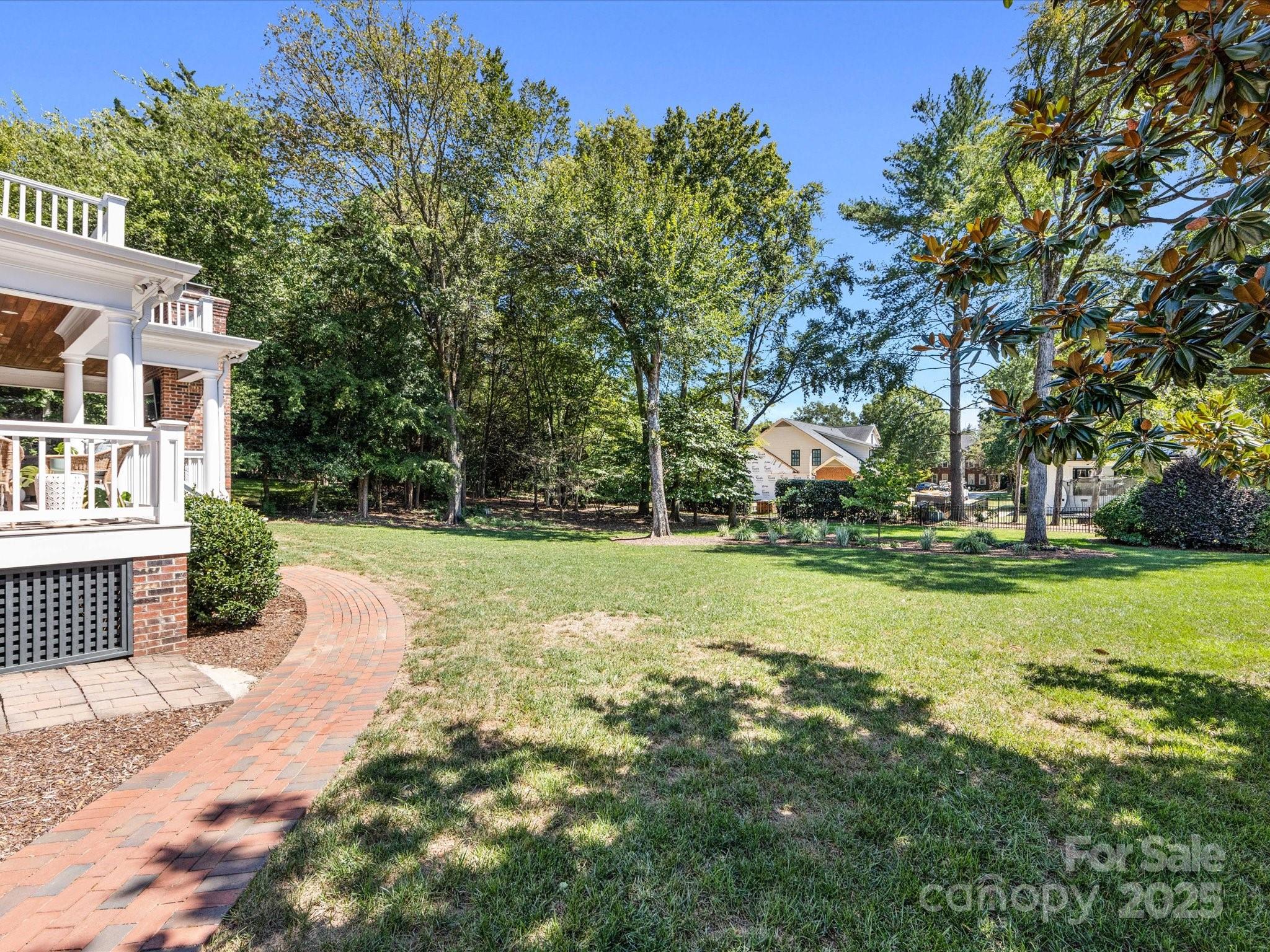 3137 Broadfield Road Charlotte, NC 28226 - Photo 40 of 42 a view of a volley ball court