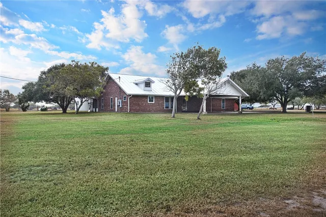 $1,200,000 | 13789 East FM 1944, Odem, TX 78370