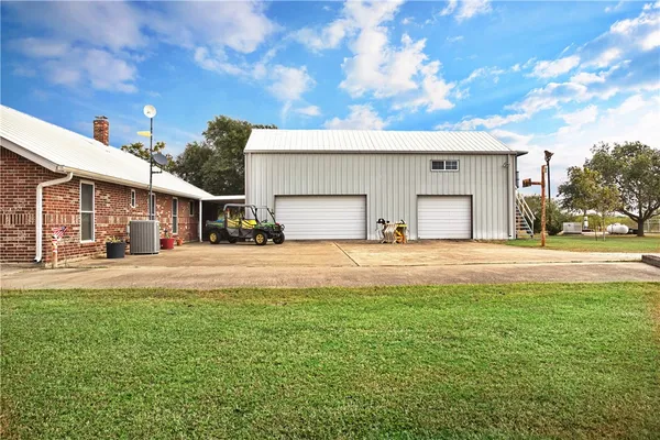 $1,200,000 | 13789 East FM 1944, Odem, TX 78370