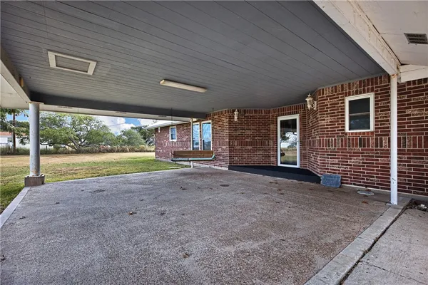 $1,200,000 | 13789 East FM 1944, Odem, TX 78370