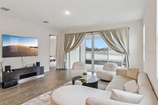 $2,300 | 654 Heritage Sq Drive, Haines City, FL 33844