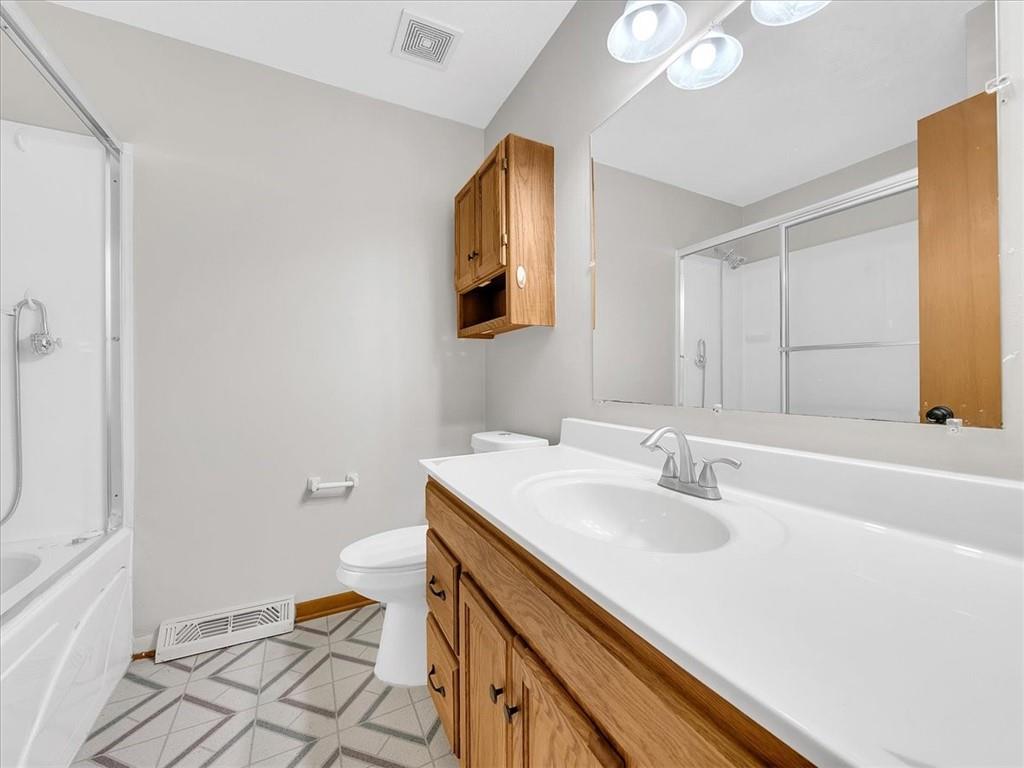 8012 Northwest Cadwallader Road Kansas City, MO 64152 - Photo 14 of 26