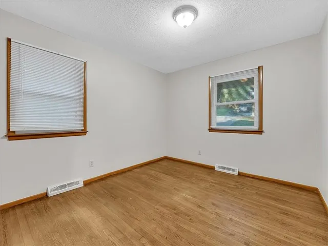 $279,000 | 8012 Northwest Cadwallader Road, Kansas City, MO 64152